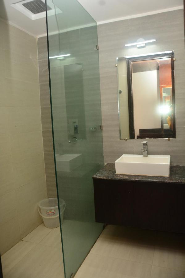 Sai Sharnam Serviced Apartments Ширди Экстерьер фото