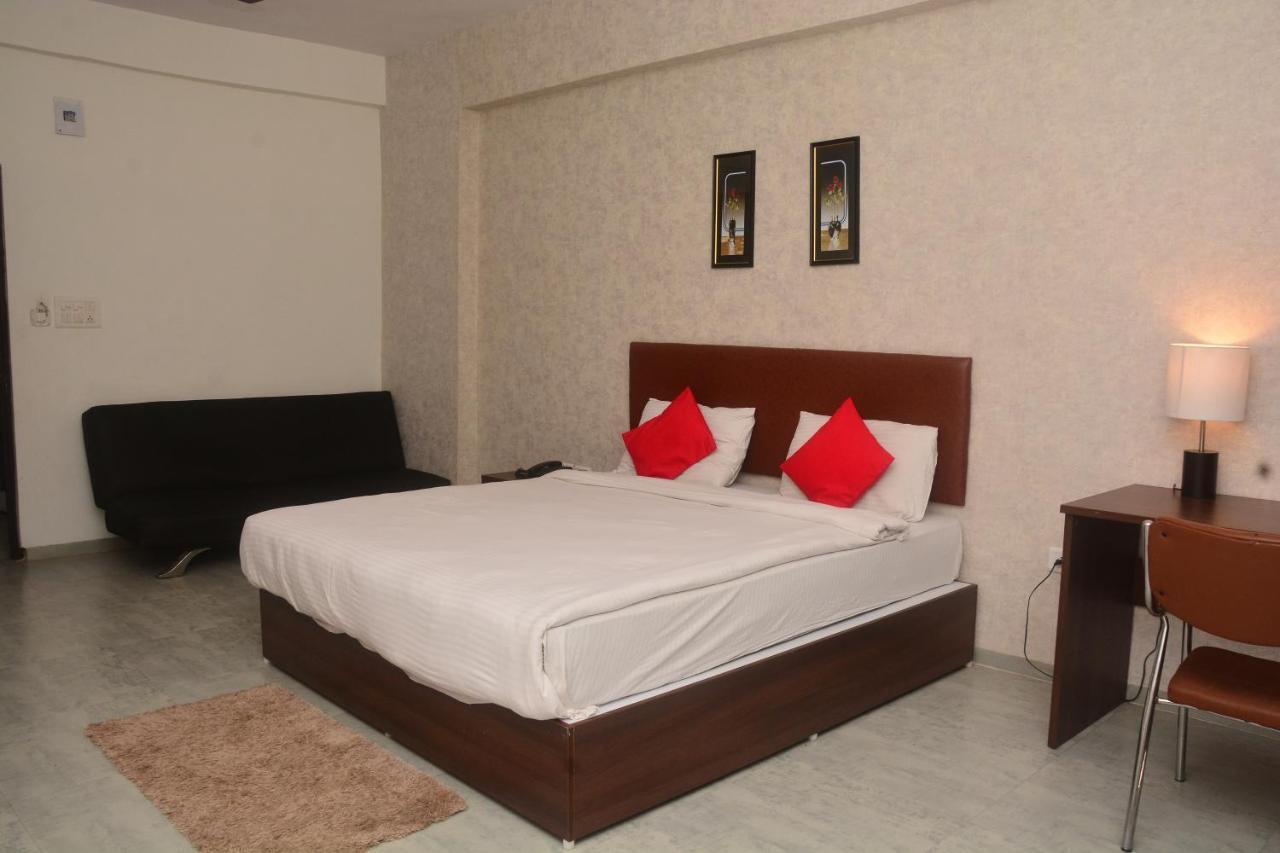 Sai Sharnam Serviced Apartments Ширди Экстерьер фото